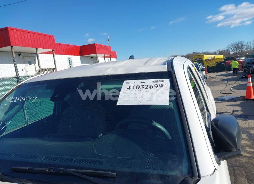 Photo 15 of 2022 Toyota Tacoma SR (VIN 3TYRX5GN4NT037031)