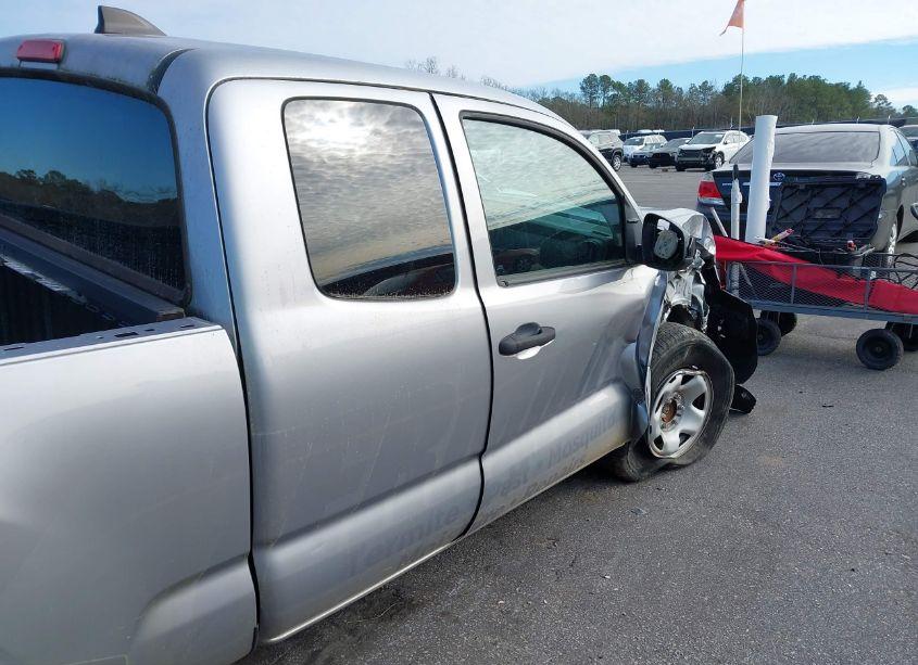 Photo 18 of 2021 Toyota Tacoma SR (VIN 3TYRX5GN5MT025808)