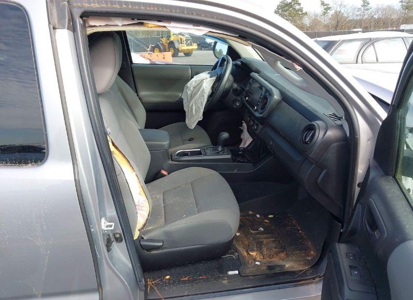 Photo 5 of 2021 Toyota Tacoma SR (VIN 3TYRX5GN5MT025808)