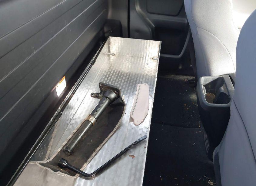 Photo 8 of 2021 Toyota Tacoma SR (VIN 3TYRX5GN5MT025808)