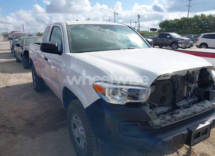2022 Toyota Tacoma SR (VIN 3TYRX5GN5NT063816) main photo
