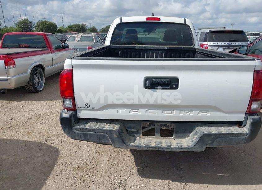 Photo 17 of 2022 Toyota Tacoma SR (VIN 3TYRX5GN5NT063816)