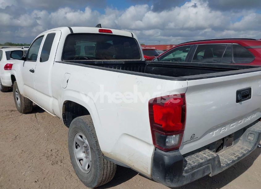 Photo 3 of 2022 Toyota Tacoma SR (VIN 3TYRX5GN5NT063816)