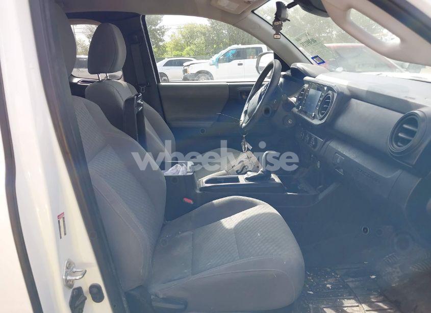 Photo 5 of 2022 Toyota Tacoma SR (VIN 3TYRX5GN5NT063816)