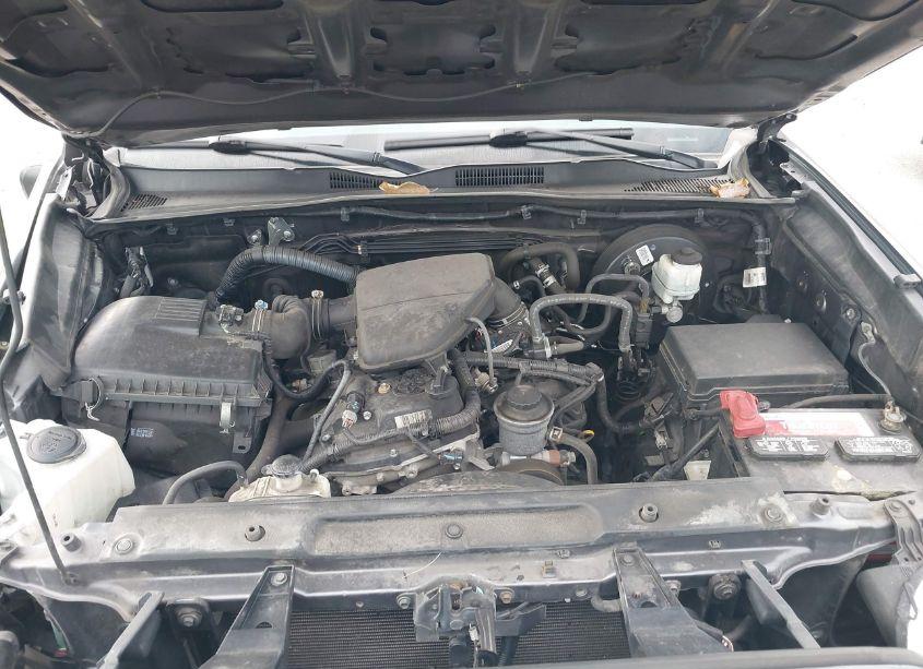 Photo 10 of 2020 Toyota Tacoma SR (VIN 3TYRX5GN6LT002424)