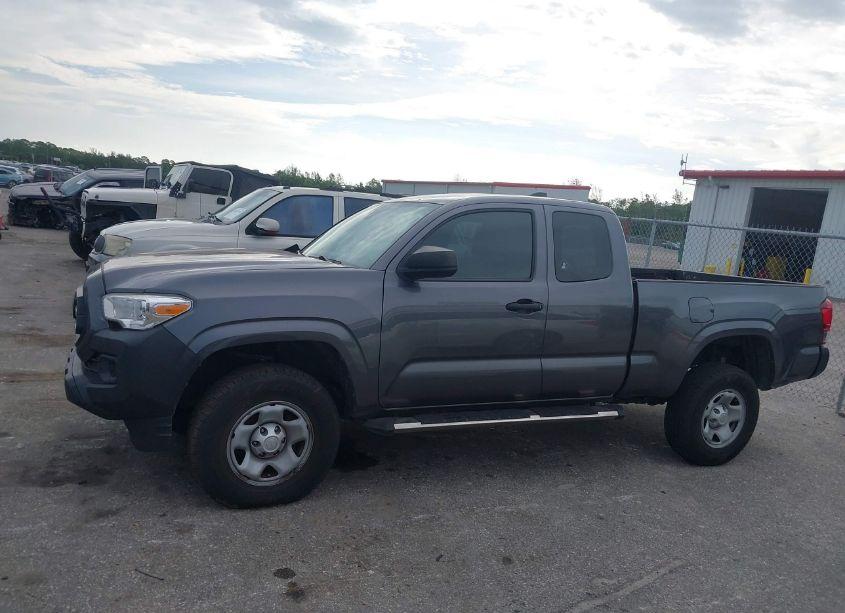 Photo 14 of 2020 Toyota Tacoma SR (VIN 3TYRX5GN6LT002424)