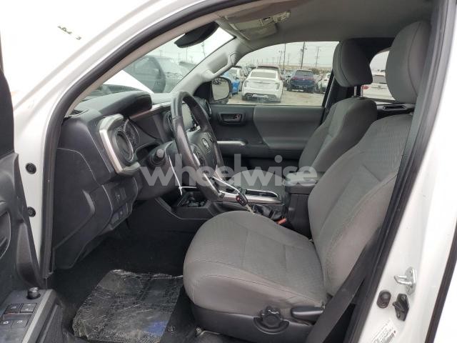 Photo 5 of 2021 TOYOTA TACOMA ACCESS CAB (VIN 3TYRX5GN7MT008637)