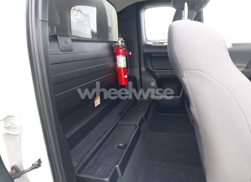 Photo 8 of 2021 Toyota Tacoma SR (VIN 3TYRX5GN7MT026278)