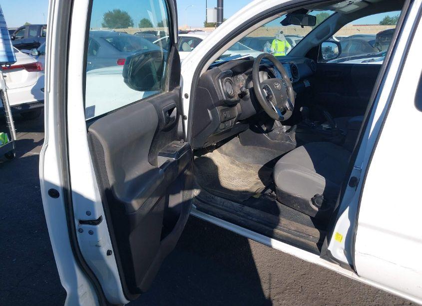 Photo 5 of 2022 Toyota Tacoma SR (VIN 3TYRX5GN7NT054969)