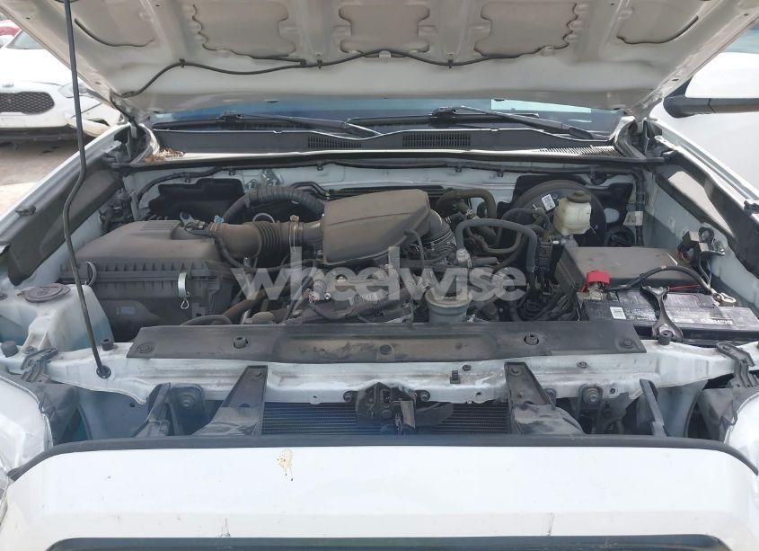 Photo 10 of 2021 Toyota Tacoma SR (VIN 3TYRX5GN8MT008839)