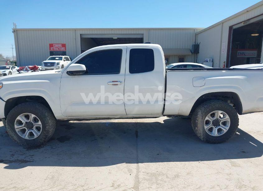 Photo 14 of 2021 Toyota Tacoma SR (VIN 3TYRX5GN8MT008839)