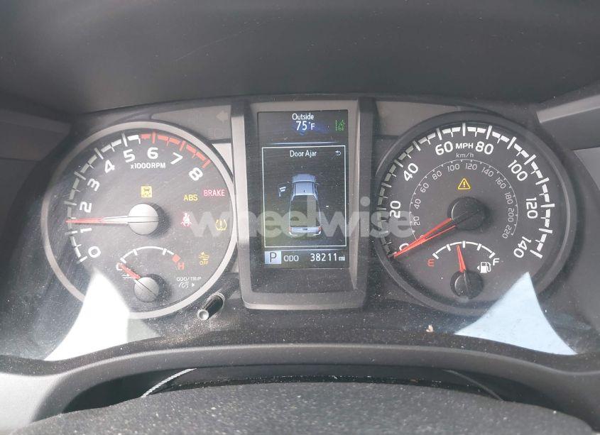 Photo 7 of 2021 Toyota Tacoma SR (VIN 3TYRX5GN8MT008839)