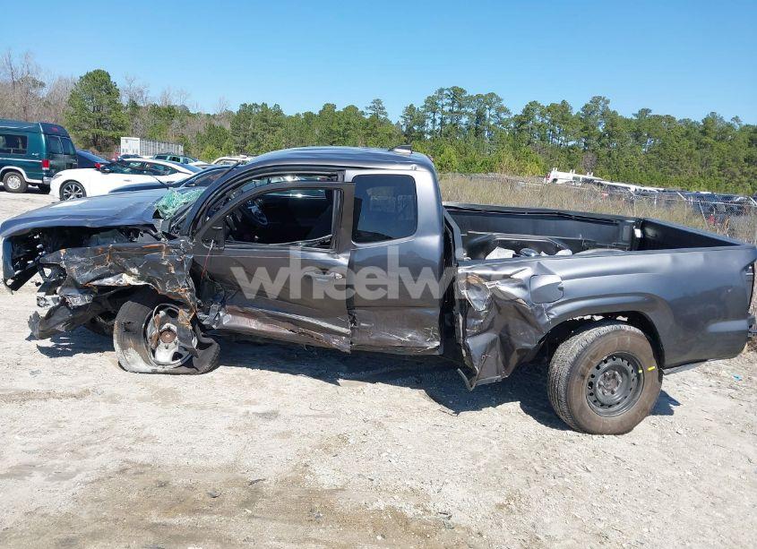 Photo 14 of 2022 Toyota Tacoma SR (VIN 3TYRX5GN8NT052454)