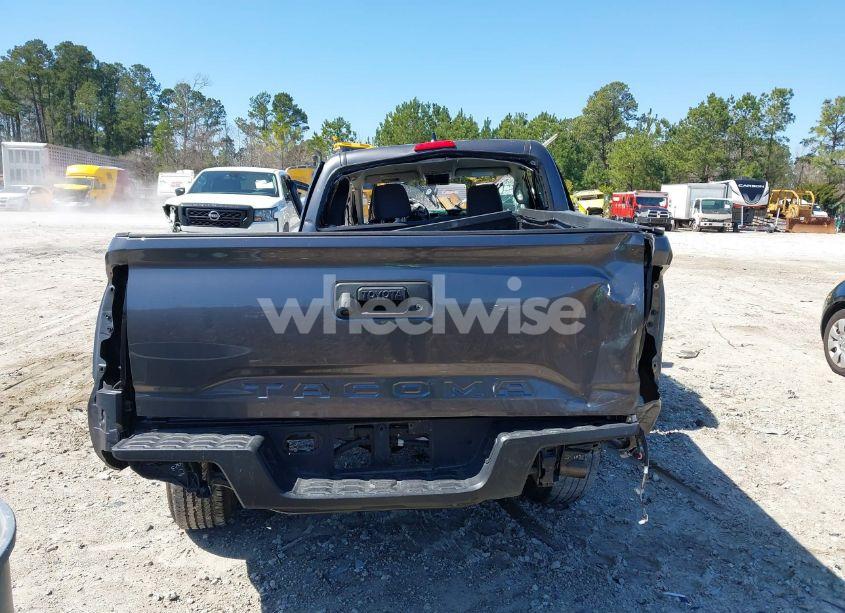 Photo 16 of 2022 Toyota Tacoma SR (VIN 3TYRX5GN8NT052454)