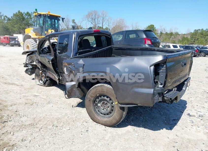 Photo 3 of 2022 Toyota Tacoma SR (VIN 3TYRX5GN8NT052454)