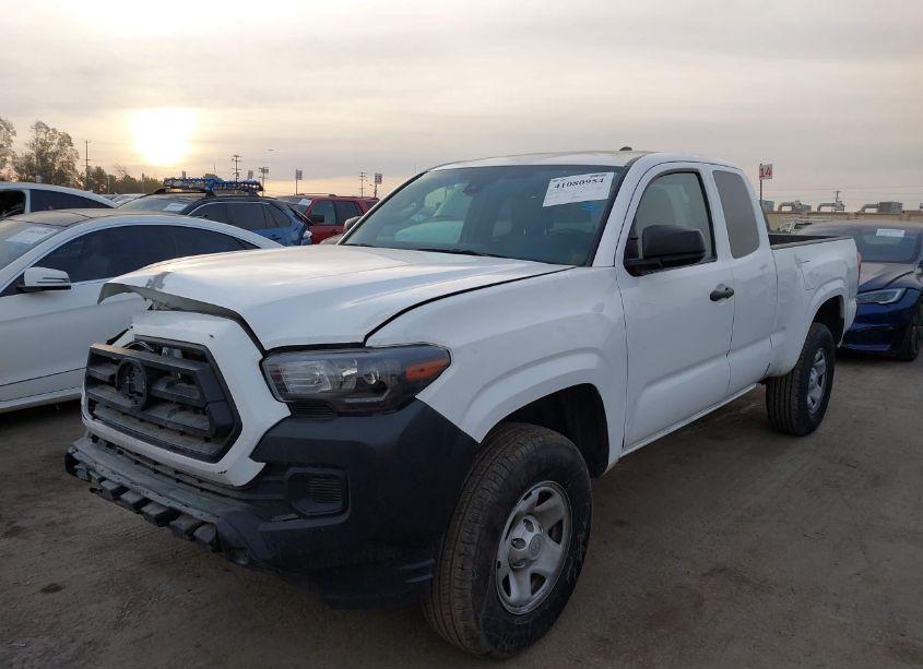 Photo 2 of 2022 Toyota Tacoma SR (VIN 3TYRX5GN9NT051295)