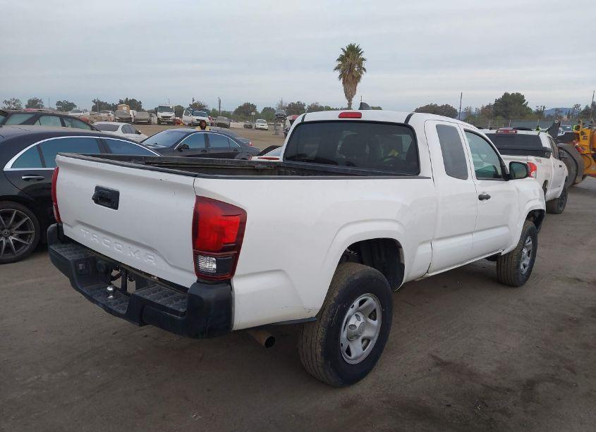 Photo 4 of 2022 Toyota Tacoma SR (VIN 3TYRX5GN9NT051295)