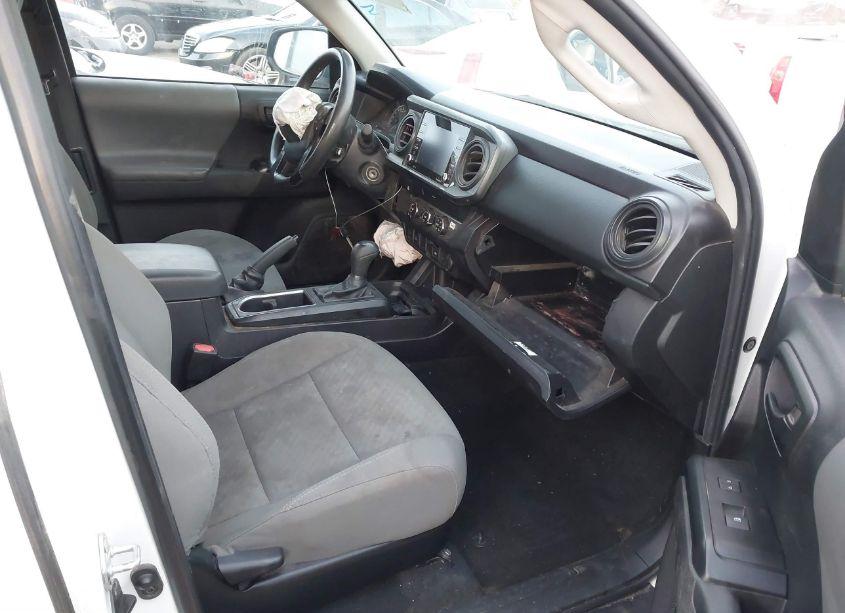 Photo 5 of 2022 Toyota Tacoma SR (VIN 3TYRX5GN9NT051295)