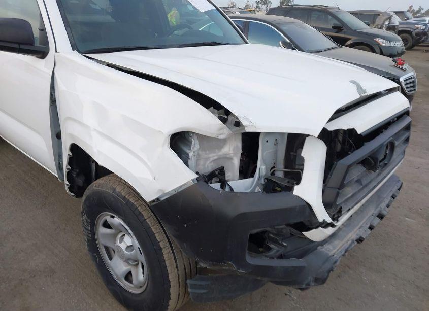 Photo 6 of 2022 Toyota Tacoma SR (VIN 3TYRX5GN9NT051295)