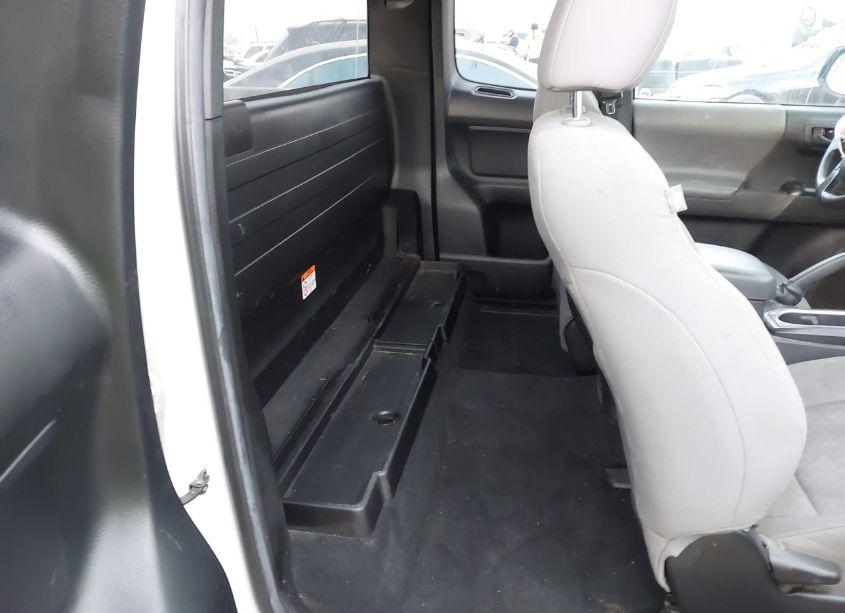 Photo 8 of 2022 Toyota Tacoma SR (VIN 3TYRX5GN9NT051295)