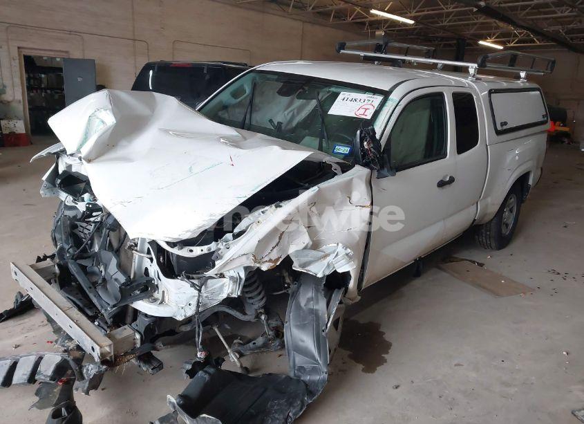 Photo 2 of 2022 Toyota Tacoma SR (VIN 3TYRX5GNXNT053606)