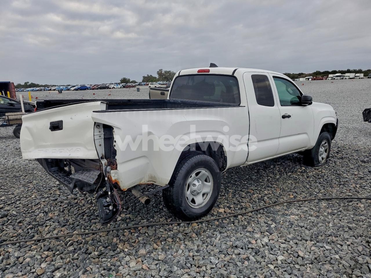 Photo 3 of 2022 TOYOTA TACOMA ACCESS CAB (VIN 3TYRX5GNXNT064072)