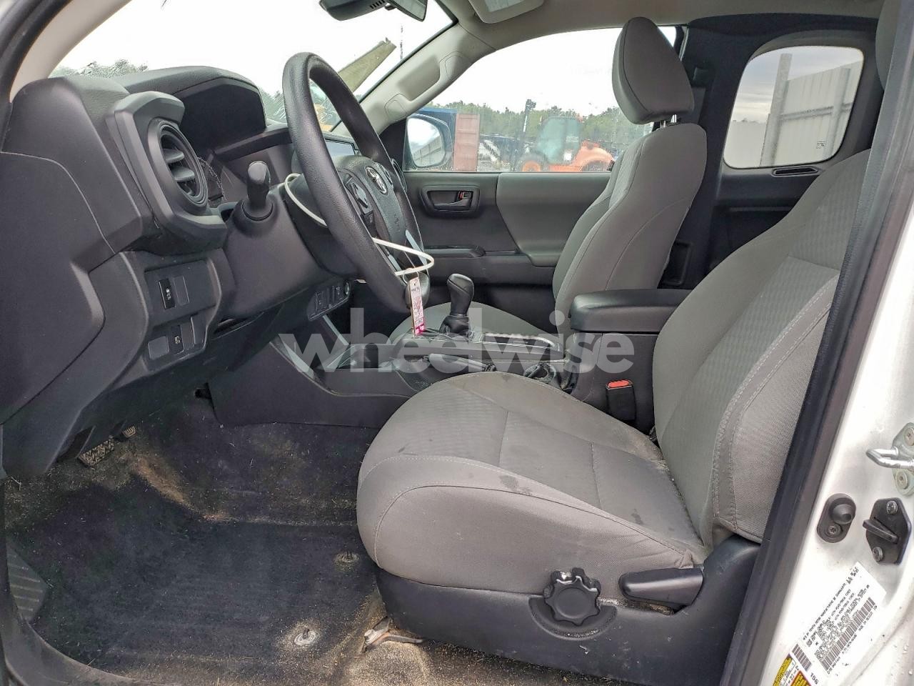 Photo 7 of 2022 TOYOTA TACOMA ACCESS CAB (VIN 3TYRX5GNXNT064072)