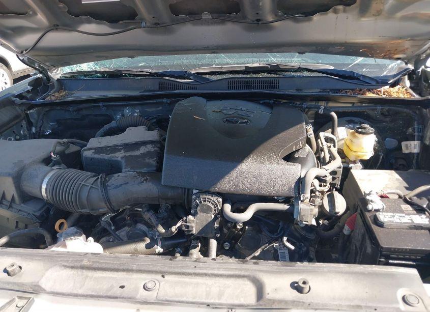 Photo 10 of 2022 Toyota Tacoma TRD SPORT (VIN 3TYRZ5CN1NT022793)