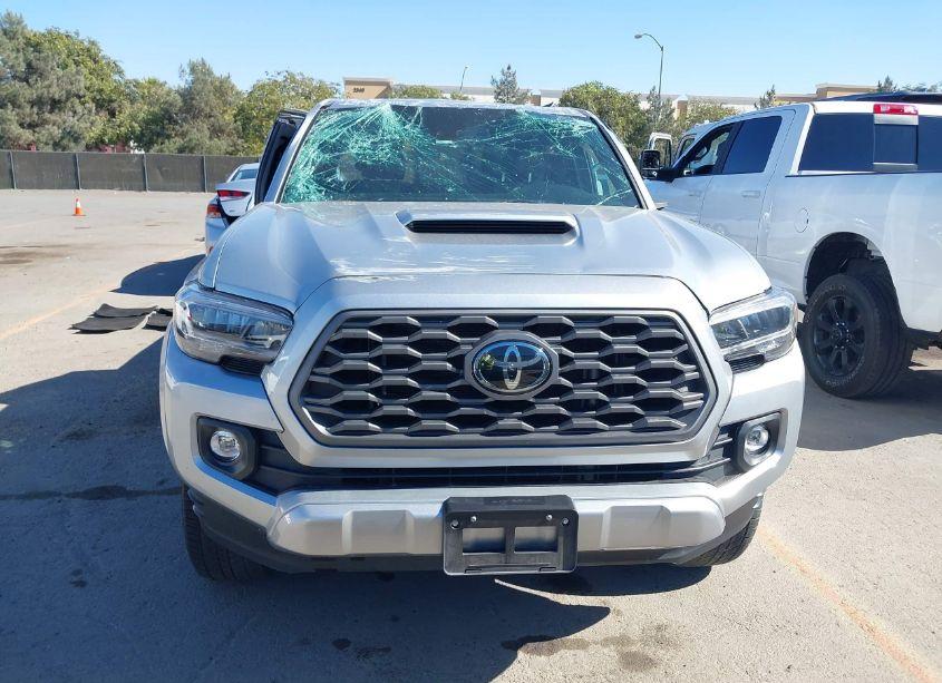 Photo 13 of 2022 Toyota Tacoma TRD SPORT (VIN 3TYRZ5CN1NT022793)