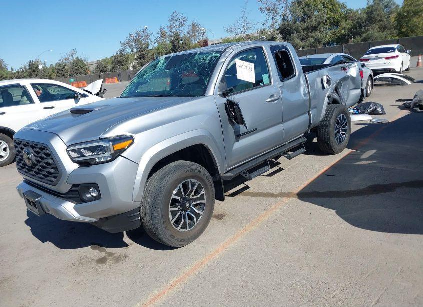 Photo 2 of 2022 Toyota Tacoma TRD SPORT (VIN 3TYRZ5CN1NT022793)
