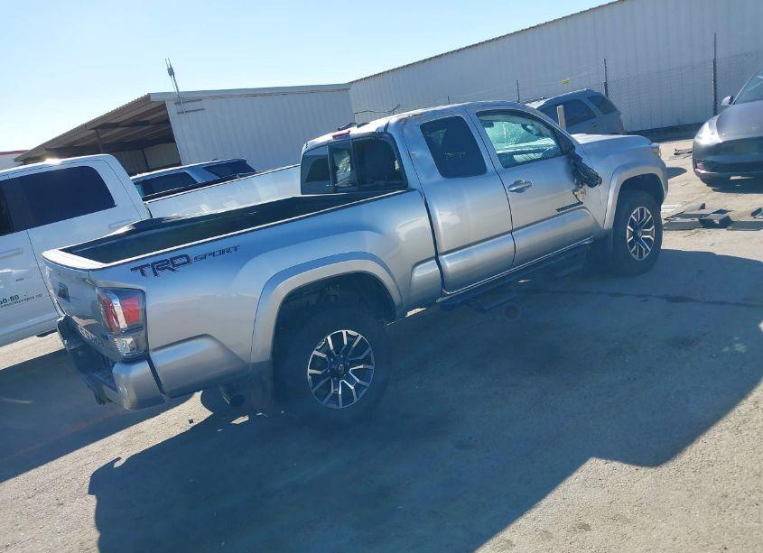 Photo 4 of 2022 Toyota Tacoma TRD SPORT (VIN 3TYRZ5CN1NT022793)