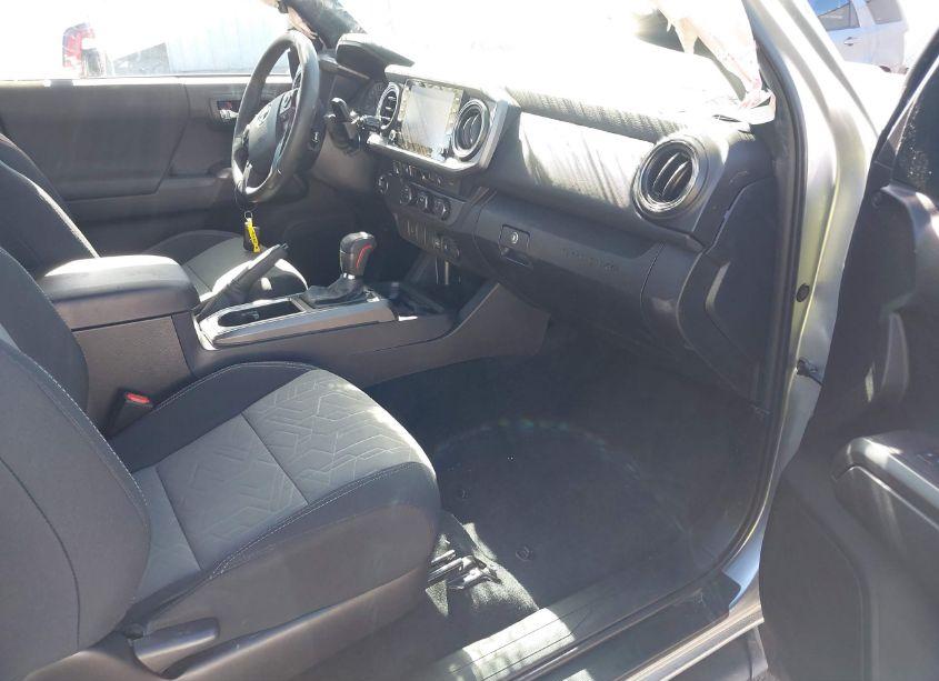 Photo 5 of 2022 Toyota Tacoma TRD SPORT (VIN 3TYRZ5CN1NT022793)