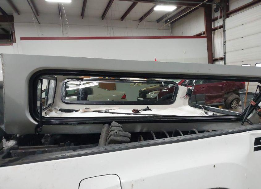 Photo 12 of 2022 Toyota Tacoma SR V6 (VIN 3TYRZ5CN3NT021239)