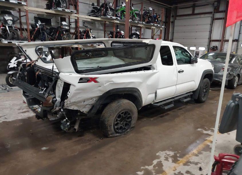 Photo 4 of 2022 Toyota Tacoma SR V6 (VIN 3TYRZ5CN3NT021239)