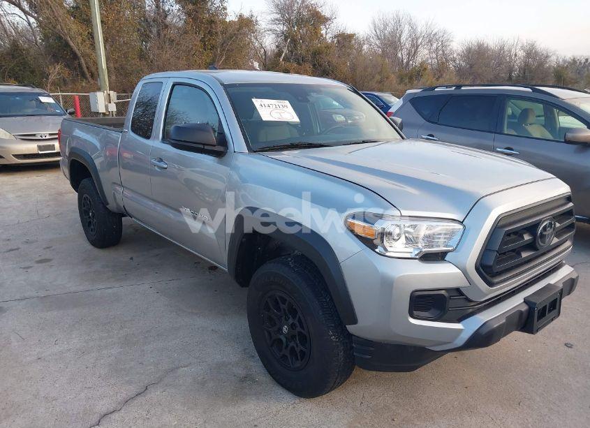 2022 Toyota Tacoma SR V6 (VIN 3TYRZ5CN4NT014302) main photo