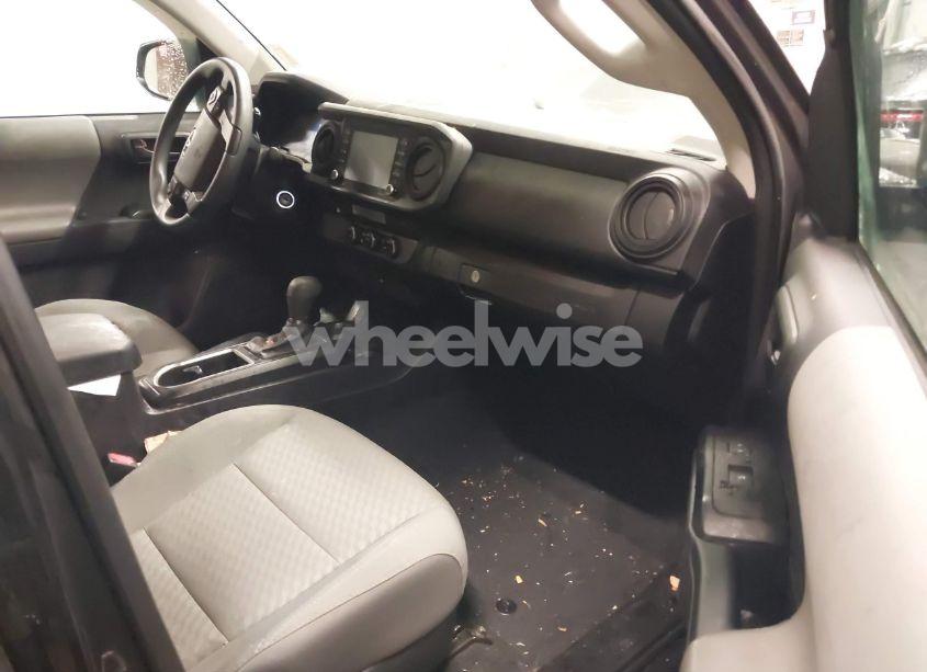Photo 5 of 2022 Toyota Tacoma SR V6 (VIN 3TYRZ5CN5NT014891)