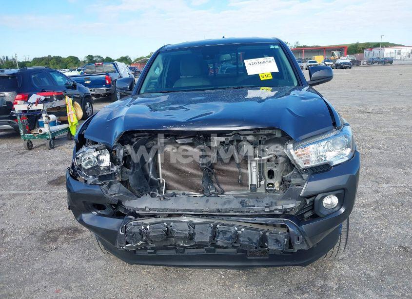Photo 13 of 2022 Toyota Tacoma SR5 V6 (VIN 3TYRZ5CN5NT020528)