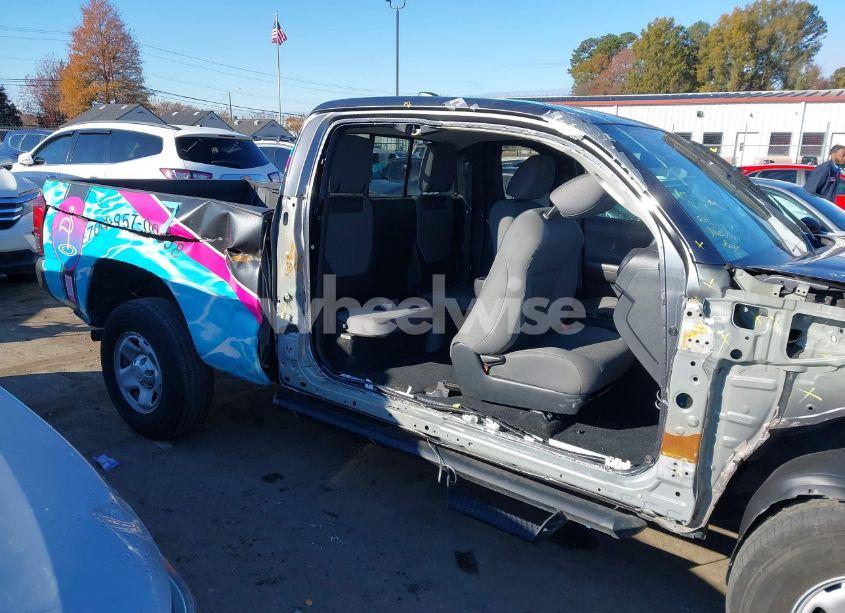Photo 13 of 2022 Toyota Tacoma SR V6 (VIN 3TYRZ5CN6NT020344)