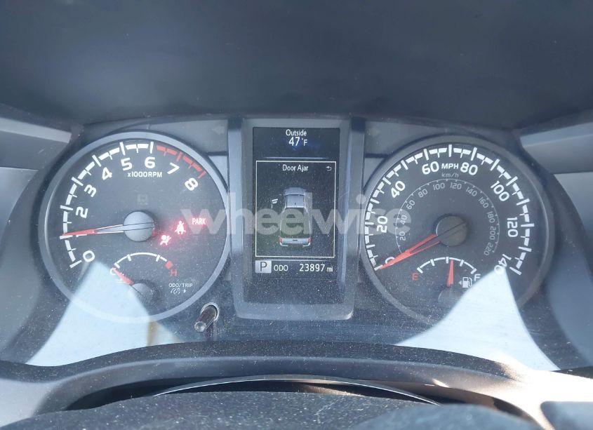 Photo 7 of 2022 Toyota Tacoma SR V6 (VIN 3TYRZ5CN6NT020344)