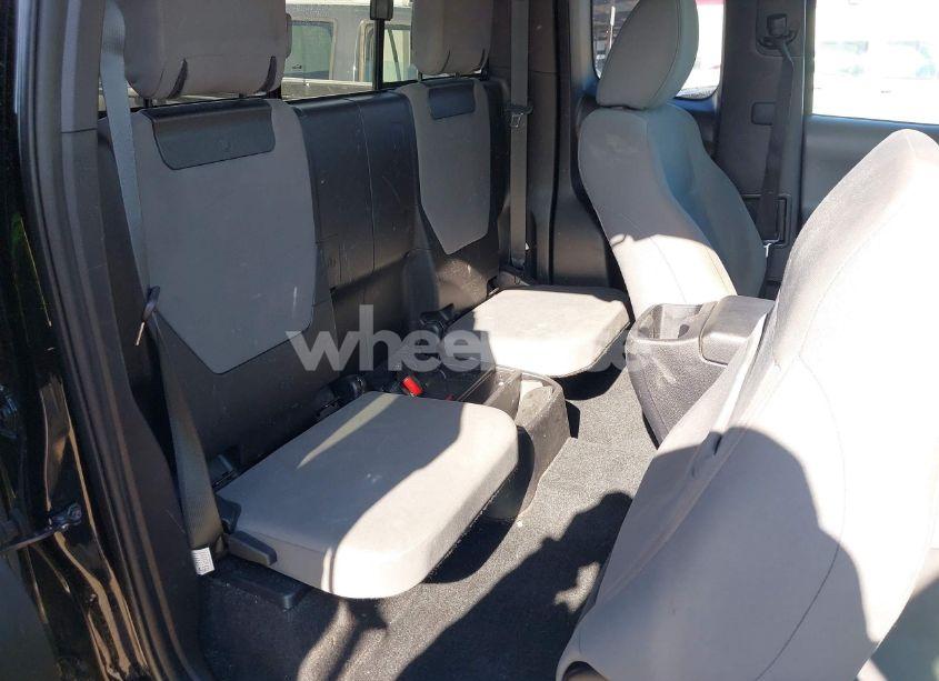 Photo 8 of 2020 Toyota Tacoma SR V6 (VIN 3TYRZ5CN7LT000455)