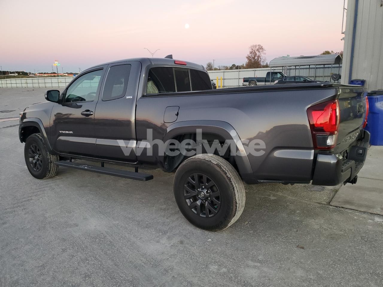 Photo 2 of 2022 TOYOTA TACOMA ACCESS CAB (VIN 3TYRZ5CN7NT023740)