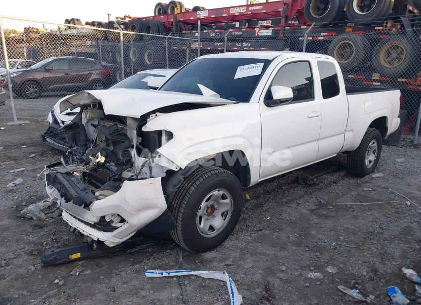 Photo 2 of 2021 Toyota Tacoma SR V6 (VIN 3TYRZ5CN8MT010414)