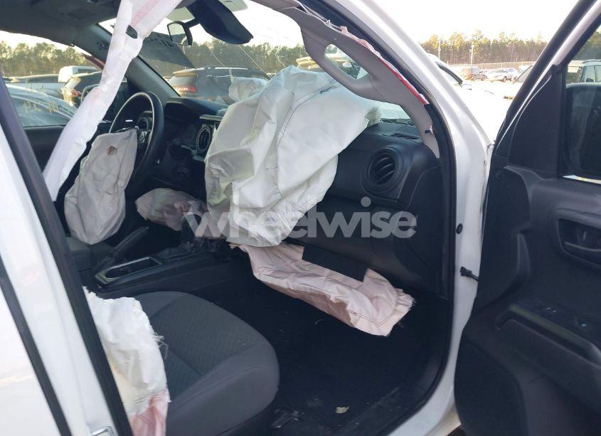 Photo 5 of 2021 Toyota Tacoma SR V6 (VIN 3TYRZ5CN8MT010414)
