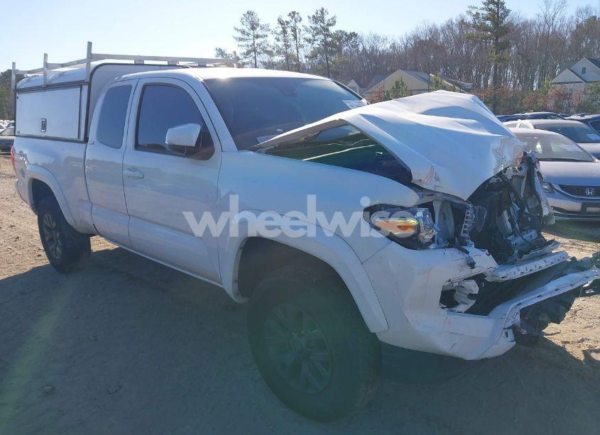 2022 Toyota Tacoma SR5 V6 (VIN 3TYRZ5CN9NT021875) main photo