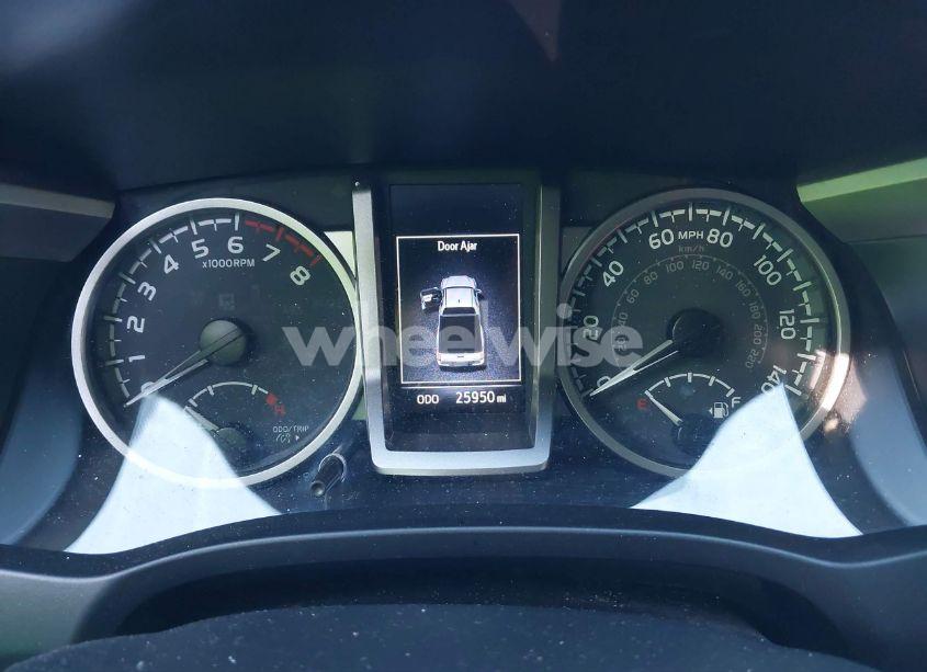 Photo 7 of 2022 Toyota Tacoma SR5 V6 (VIN 3TYRZ5CN9NT021875)