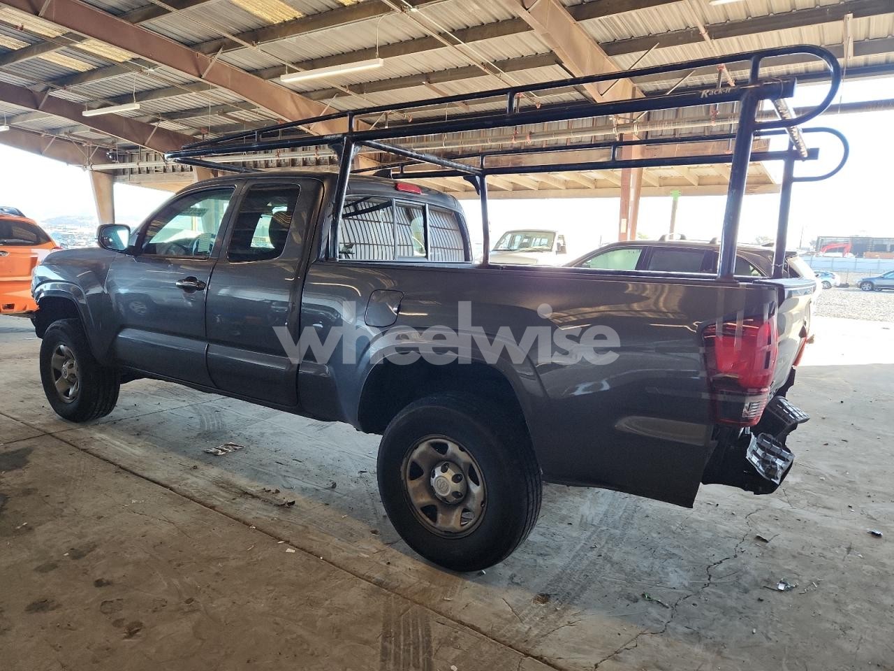 Photo 2 of 2021 TOYT TACOMA PU X/AC CAB 4 (VIN 3TYSX5EN9MT005081)