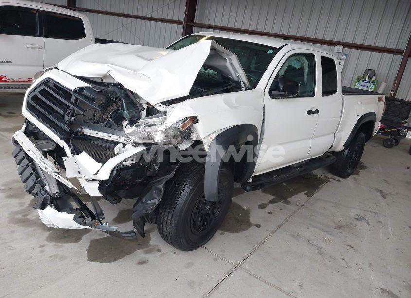 Photo 2 of 2020 Toyota Tacoma SR (VIN 3TYSX5ENXLT001748)