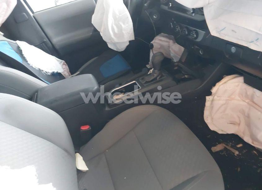 Photo 5 of 2020 Toyota Tacoma SR (VIN 3TYSX5ENXLT001748)