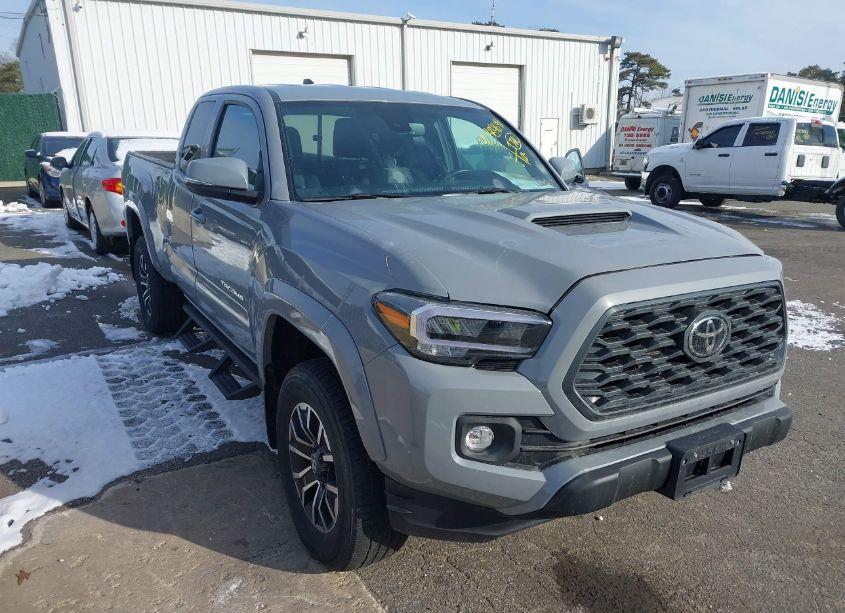 2021 Toyota Tacoma (VIN 3TYSZ5AN1MT014549) main photo
