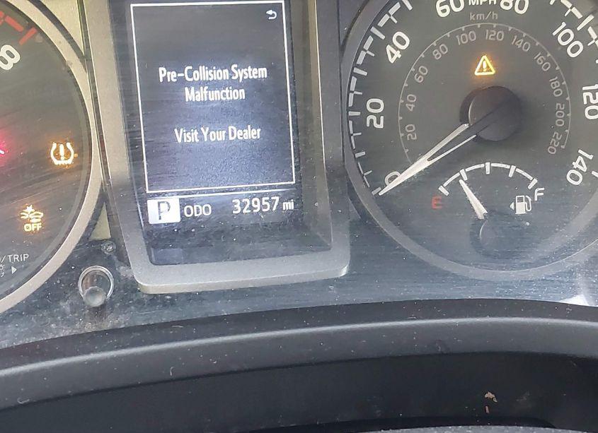 Photo 15 of 2021 Toyota Tacoma (VIN 3TYSZ5AN1MT014549)